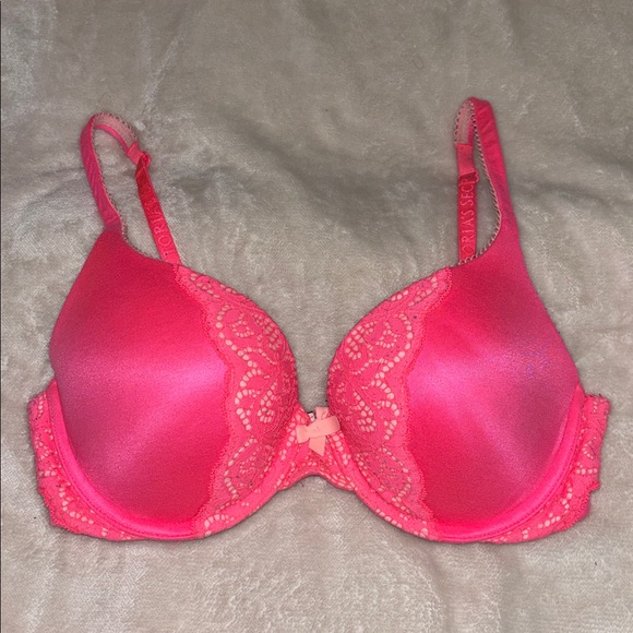 Victoria's Secret Other - Victoria’s Secret lace bra
